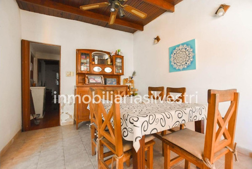 Imagen 14 de 26 de 516 E/ 9 Y 10 Ringuelet - Casa En Venta