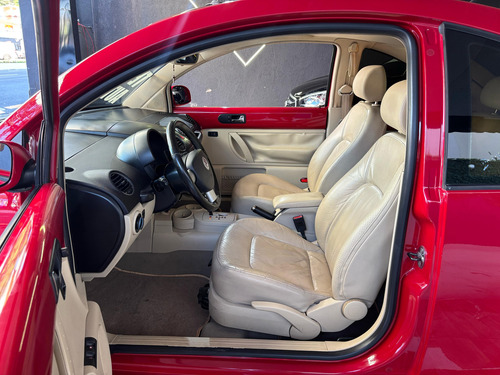 Volkswagen New Beetle 2.0 3p Automática