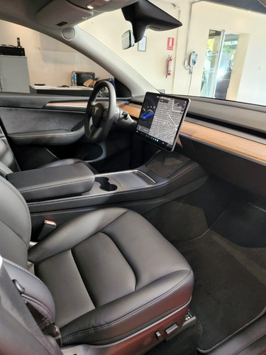 Imagen 10 de 12 de Tesla Model Y Performance Desc Iva Hilton Motors Co