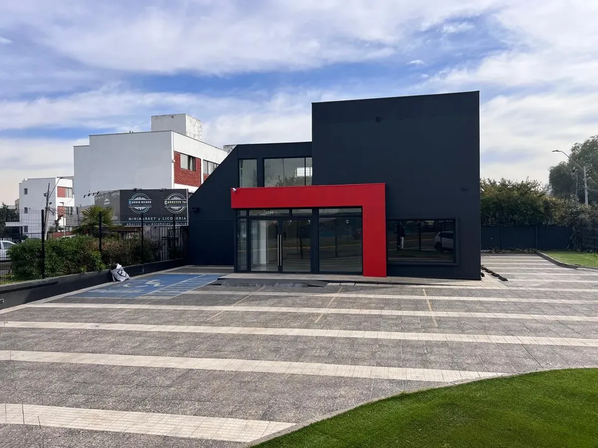 Imagen 2 de 22 de Cordillera Norte Vende Y Arrienda Estupenda Casa Comercial