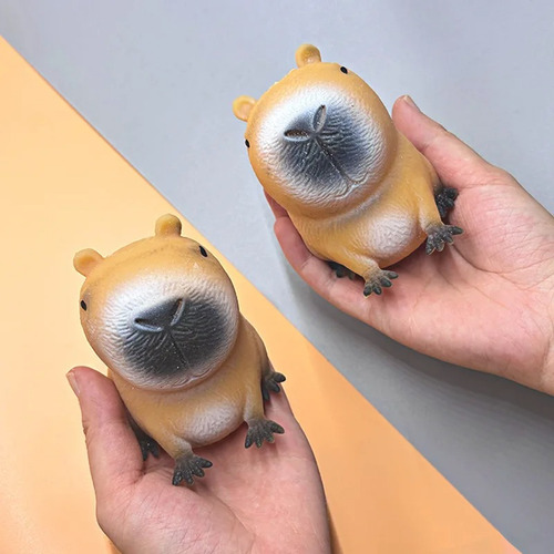 Set 4 Squishys Capibara Juguete Antiestres Tierno Estirable