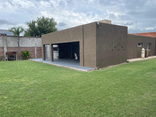 Casa Quinta + Galpón Río Cuarto+ Pileta