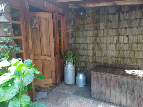 Se Vende Preciosa Casa En Parque Los Canelos