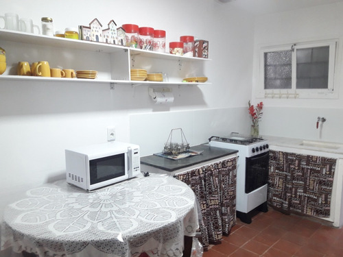 Imagen 8 de 12 de Comoda Casa Para 6 ,a 2 Cuadras De La Playa , Temporada Toda Alquilada, Queda Marzo Y Turismo Disponible.