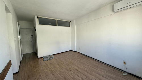 Apartamento Alquiler Cordón