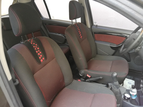 Renault Sandero Stepway 1.6 Privilege Nav 105cv