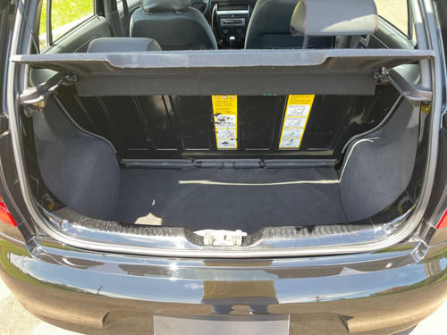 Imagem 12 de 14 de Volkswagen Fox Extreme 1.6 8v (flex)