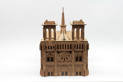 Imagen 2 de 7 de Rompecabezas 3d Catedral Notre Dame Fibrofacil Mdf Maqueta