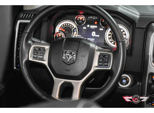 RAM Classic 5.7 V8 GASOLINA LARAMIE NIGHT EDITION CD 4X4 AUTOMÁTICO