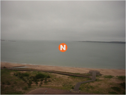 Apartamento En Venta Y Alquiler, Mansa, Punta Del Este, 3 Dormitorios.- Ref: 762