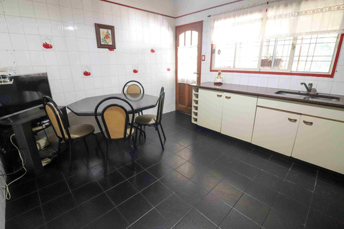 Imagen 10 de 30 de Venta Casa Triplex Villa Urquiza R - Jardin + Coch