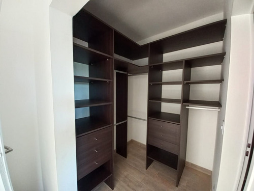 Imagen 21 de 27 de Casa En Venta En San Ramiro