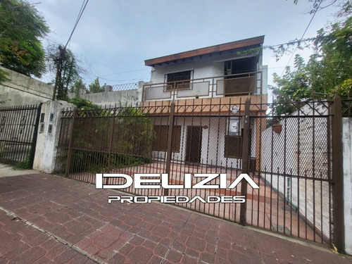 Venta De Casa En Castelar Norte