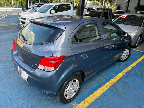 Chevrolet Onix 1.0MT LT