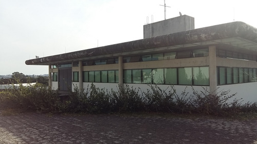 Imagem 20 de 30 de Prédio Comercial À Venda Com 10787m² Por R$ 24.000.000,00 No Bairro Uberaba - Curitiba / Pr - Pc 016