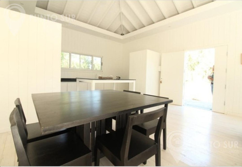 Casa - Pueblo Edén