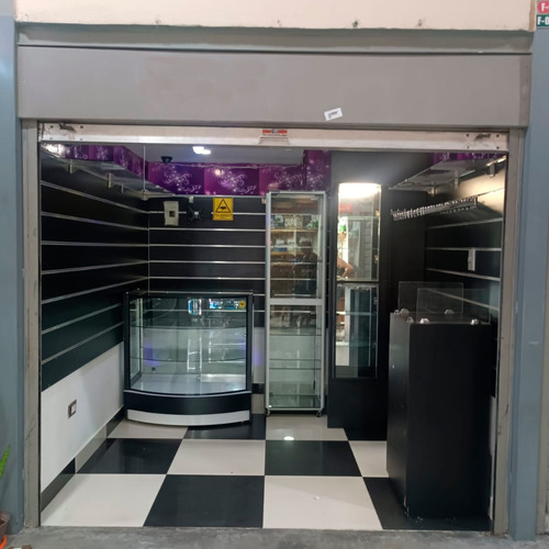 Aacosta Vende Local Listo Para Negocio C.c. Metro Market