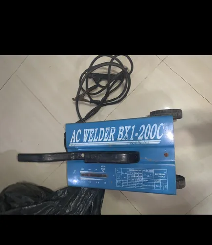 Máquina De Soldar 200 (Usado)