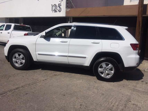 Imagen 6 de 7 de Jeep Grand Cherokee 3.6 Laredo V6 Lujo 4x2 Mt 2013