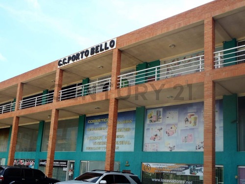 Centro Comercial Porto Bello Alquiler, Amplio Y Espacioso De 2 Niveles