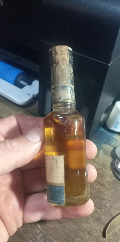 Botellita Antigua Miniatura Rhum Peters 50cm3 (Usado)
