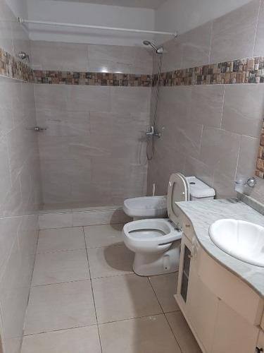 Casa En Venta En Mataderos