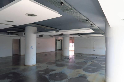 Imagen 6 de 18 de Oficinas En Alquiler Sobre Av Del Libertador