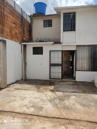 Imagen 6 de 6 de Casa En Venta En Altos De Paramillo Dl
