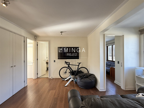 Casa En Venta De 6 Dorm. En Lo Barnechea