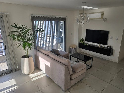 Dueño Vende Departamento 3 Ambiente C/ Cochera - Al Frente Con Orientación Norte