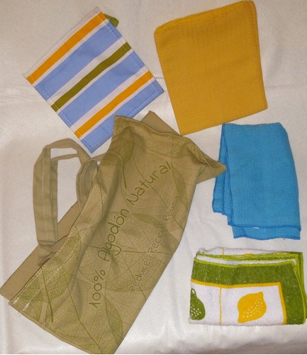 Kit Cocina: 3 Repasadores + Agarradera + Bolsa Gabardina