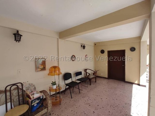 Imagen 4 de 22 de Casa En Venta Zona Oeste Cerca Obelisco,todos Los Servicios, Facil Acceso. Inf. 0424-5620928 Flex 22-15189 Z01