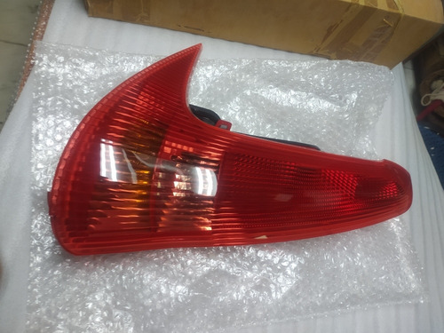 Stop Izquierdo Citroen C4 2.0 16v Vtr Plus. Original