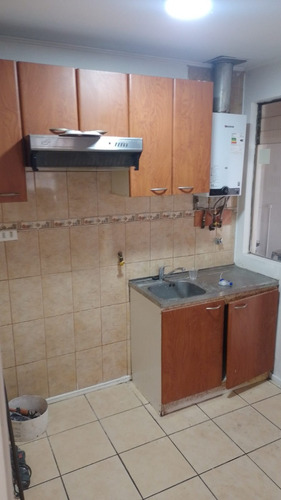 Arriendo Casa 2 Dormitorios 2 Baños , Lagunilla , Coronel