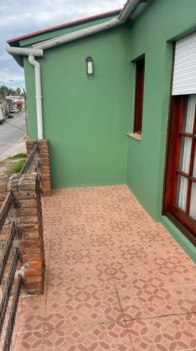 Dueño Vende 2 Casas En Un Mismo Padrón. Muy Próximo Al Centro, Shopping-terminal, Y Centros De Estudio.