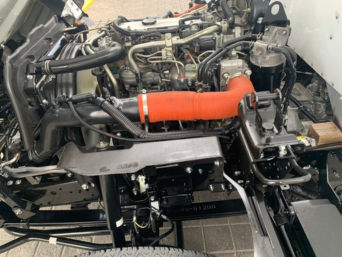 Imagen 13 de 14 de Isuzu Elf 400 2021