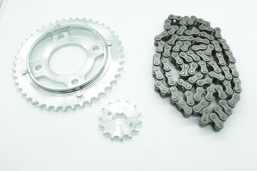 Imagen 1 de 1 de Kit De Cadena E.tras 44t Y 14t Honda Cargo Titan 125ma