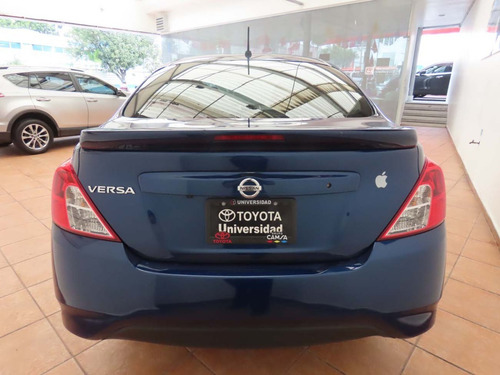 Imagen 3 de 9 de Nissan Versa Exclusive Navi At 2019 Azul Cobalto