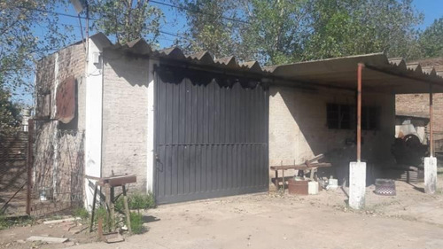 Imagen 2 de 6 de Galpón Sobre Importante Lote