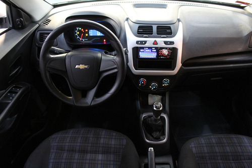 Imagem 5 de 14 de Chevrolet Cobalt 1.4 Mpfi Lt 8v 2017