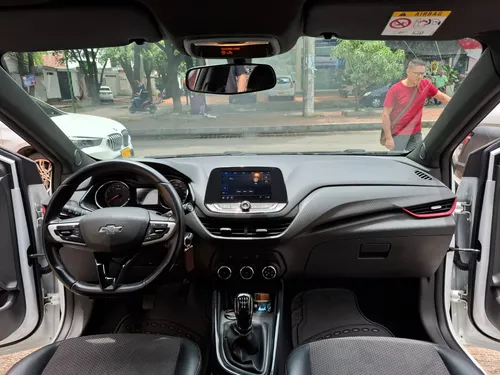 Chevrolet Onix 1.0T Rs Mt