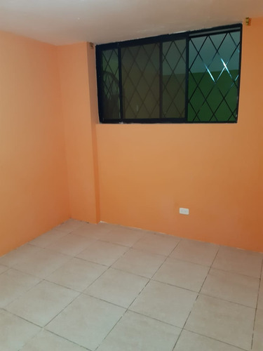 Imagen 2 de 27 de Vendo Casa Rentera De 2 Plantas