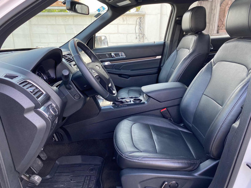 Imagen 8 de 15 de Ford Explorer 2018 3.5 Limited At