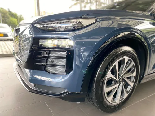 Q6 E-tron 45 Tech Plus