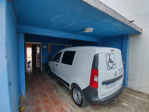 Imagen 2 de 11 de Casa En Venta En Gregorio De Laferrere