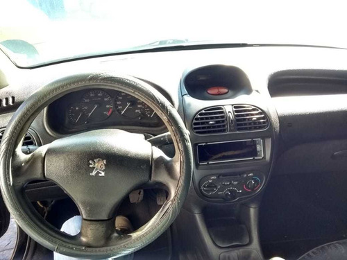 Imagem 6 de 9 de Peugeot 206 2008 1.4 Presence Flex 5p