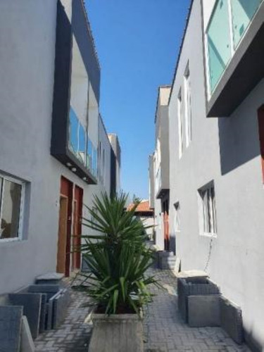 Imagem 11 de 12 de Sobrados Em Condomínio No Bairro Belas Artes, Em Itanhaém, Litoral Sul De São Paulo, Localizado No Lado Praia À 400 Metros Do Mar. Possui Piscina, Churrasqueira E Vaga Para 02 Automóveis