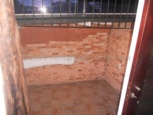 Alquiler De Casa Para Uso Comercial En El Hatillo Cl Mls-25-7804