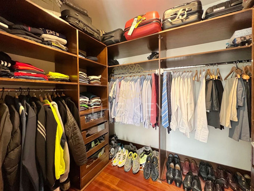 Casa En Arriendo De 5 Dorm. En Las Condes