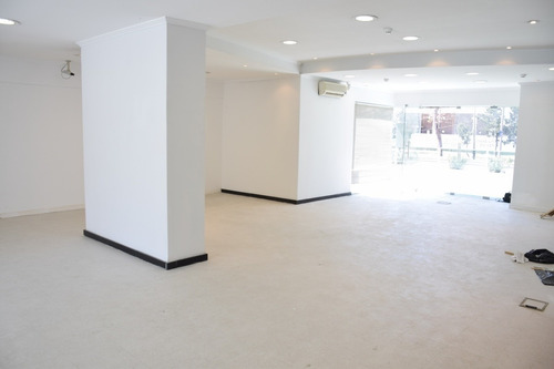 Amplio Local Comercial Sobre Av Roosevelt- Ref: 6517